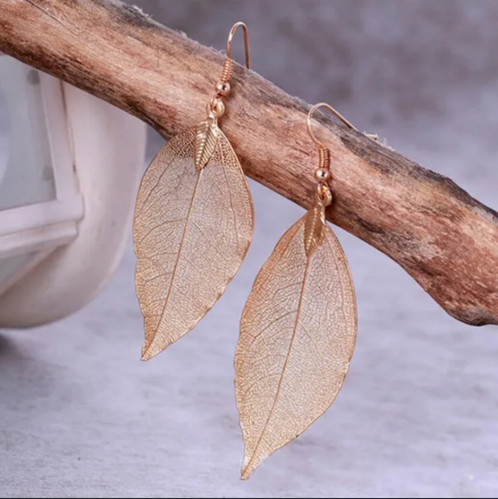 🍃🍃Beautiful Natual leaf GOLD Earrings 🍃🍃